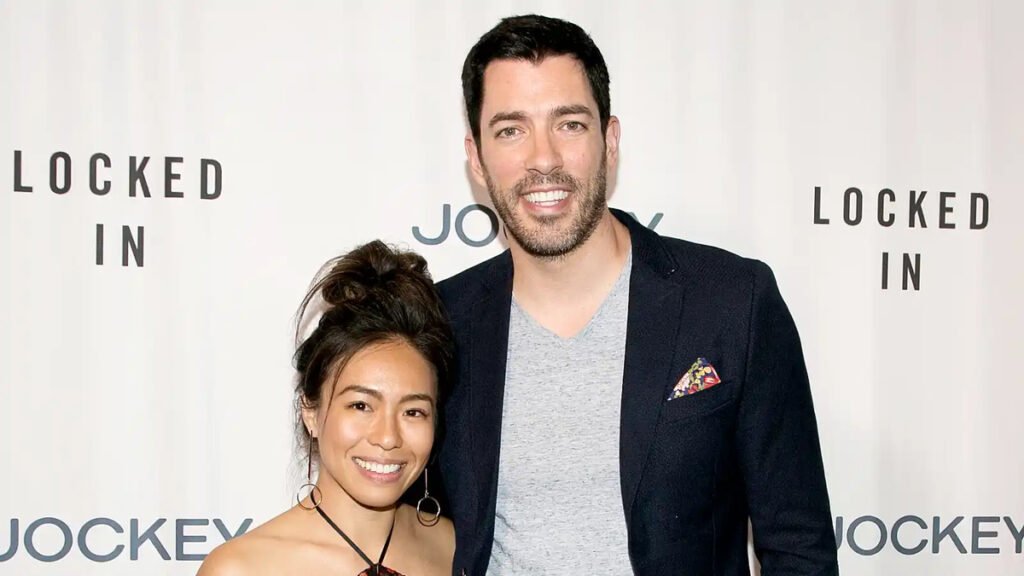 Linda Phan and Drew Scott