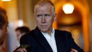 Thom Tillis Bio, Age, Height, Wife, Children, Retiring, Net Worth