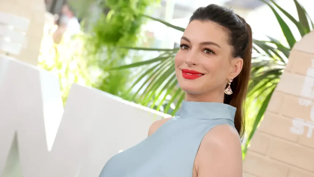 Anne Hathaway